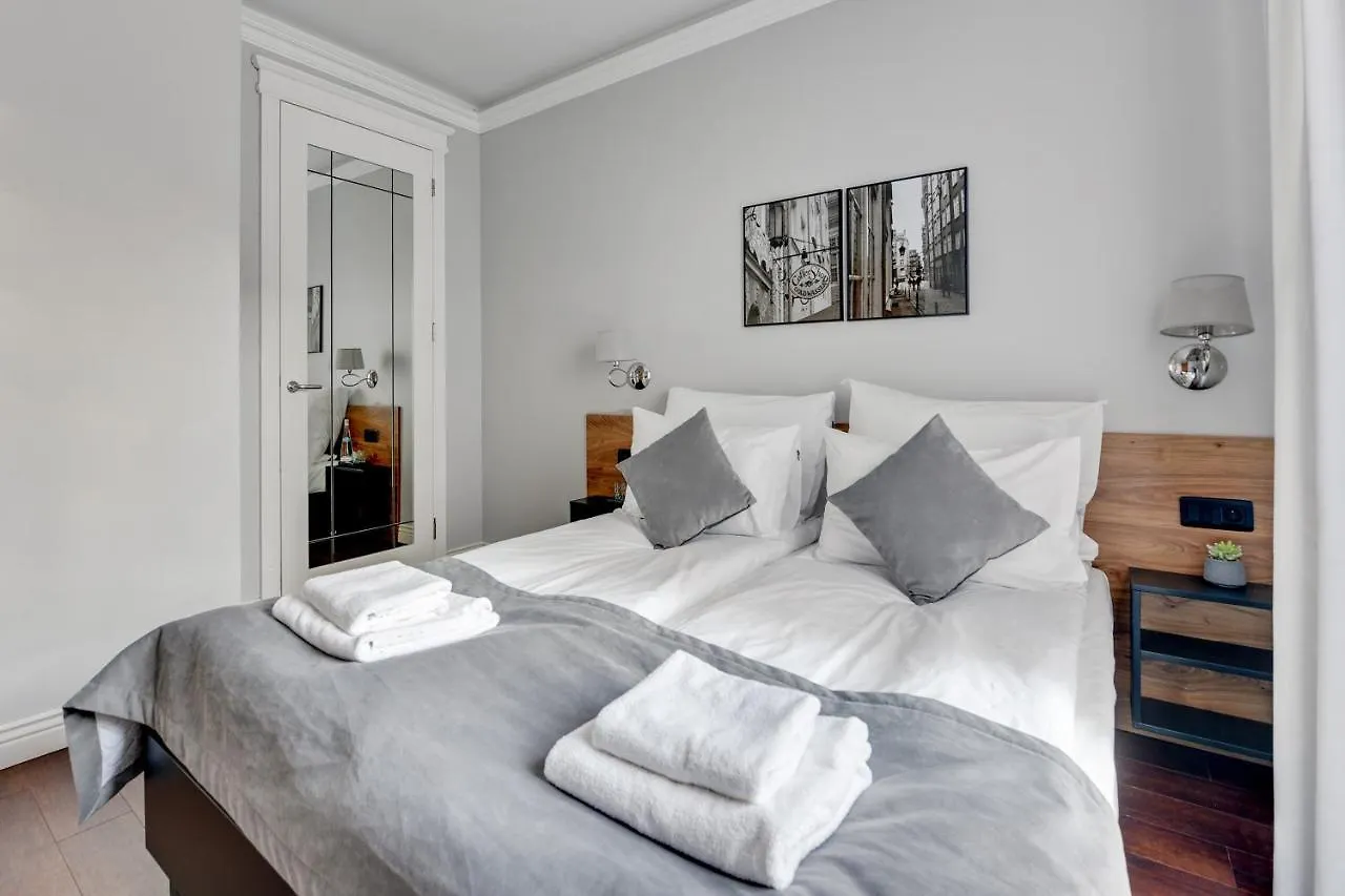 Waterlane Riverside - Spa, Pool, Gym & Parking By Downtown Apartments Gdańsk