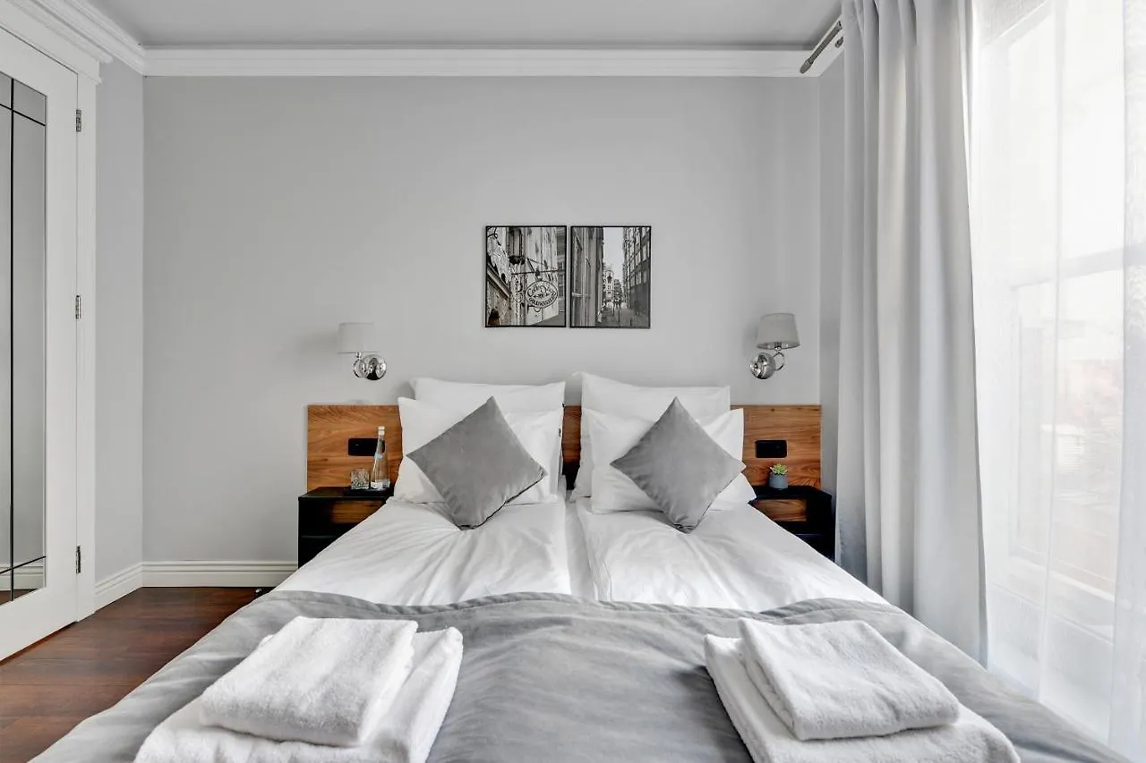 Waterlane Riverside - Spa, Pool, Gym & Parking By Downtown Apartments Gdańsk Polen