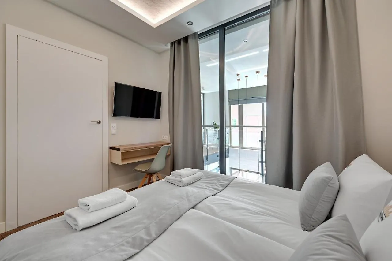 Waterlane Riverside - Spa, Pool, Gym & Parking By Downtown Apartments Danzig