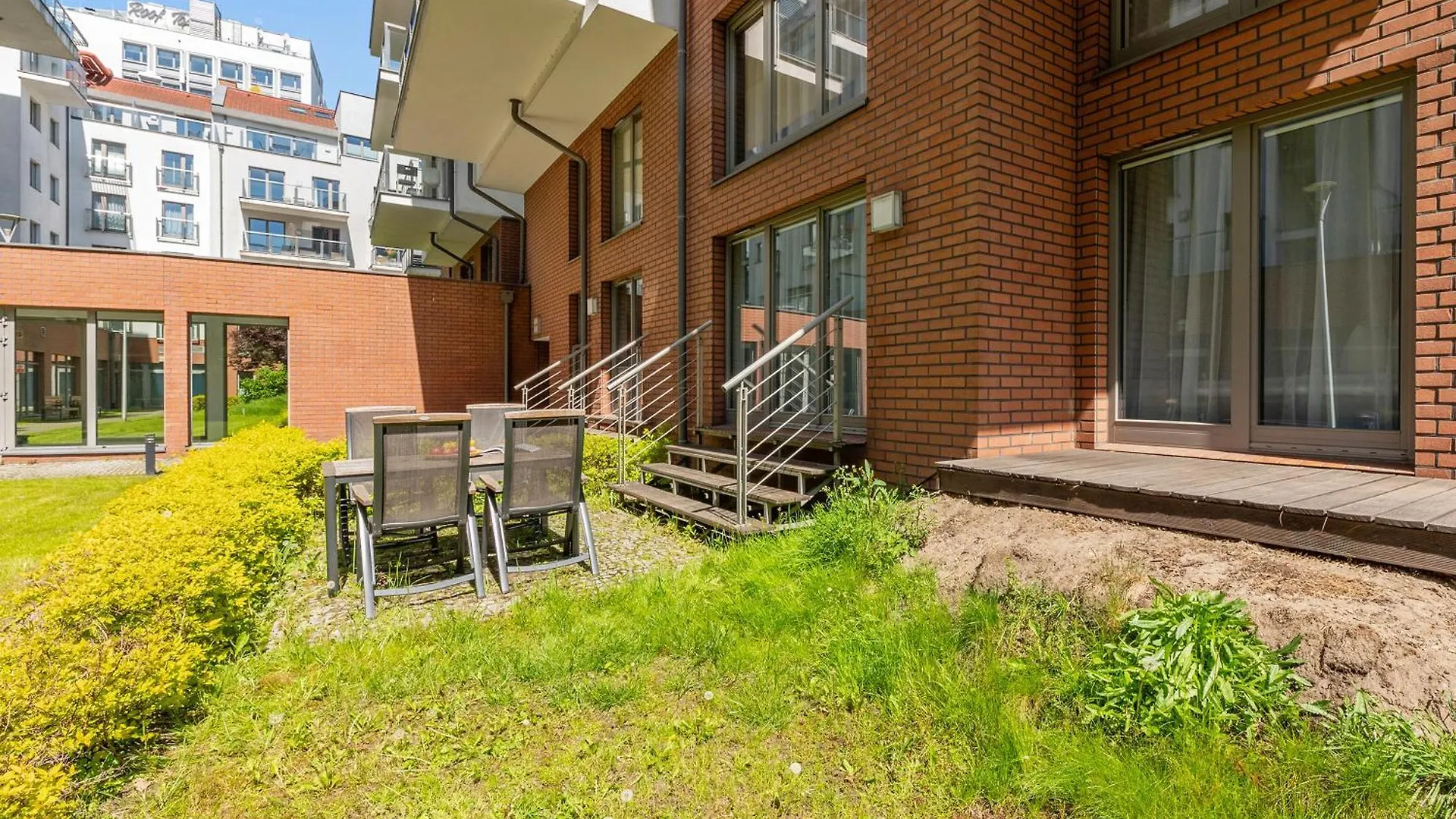 Waterlane Riverside - Spa, Pool, Gym & Parking By Downtown Apartments Gdansk